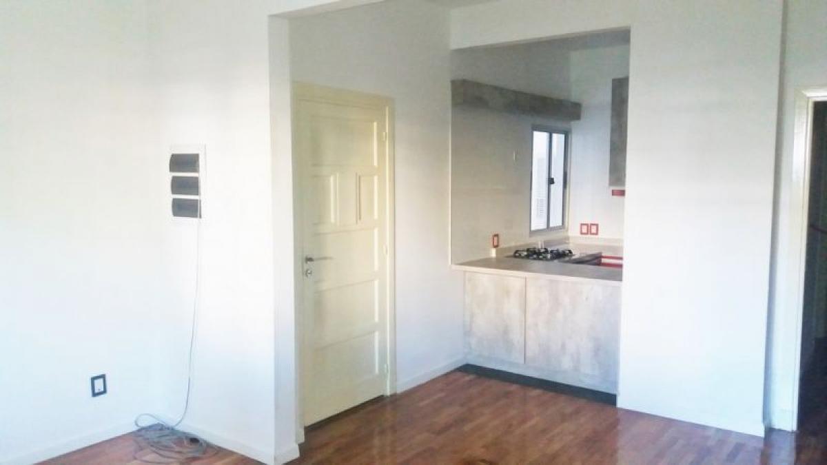 Apartamento de 2 dormitorios en Montevideo, Uruguay No. 9719