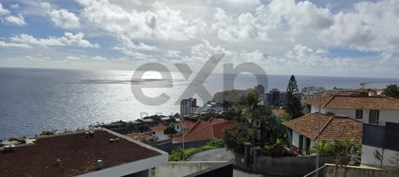 3 bedrooms House in Funchal, Portugal No. 17242 11