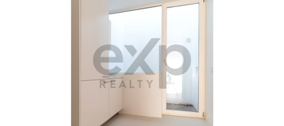 3 bedrooms House in Funchal, Portugal No. 17242 27