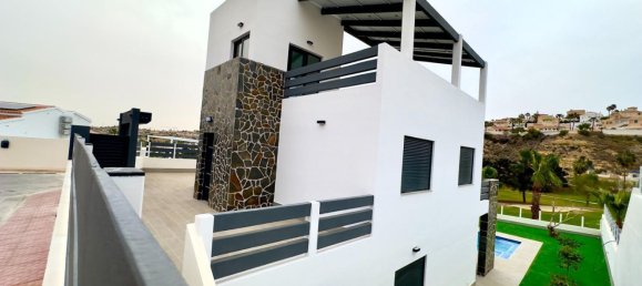 4 bedrooms Villa in Ciudad Quesada, Spain No. 32548 14