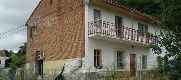 7 bedrooms House in Viarigi, Italy No. 348391 3