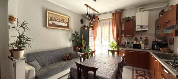 2 Schlafzimmer Wohnung in Malnate, Italy, Nr. 268550 2