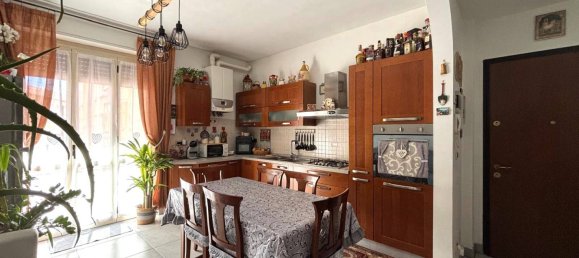2 Schlafzimmer Wohnung in Malnate, Italy, Nr. 268550 4