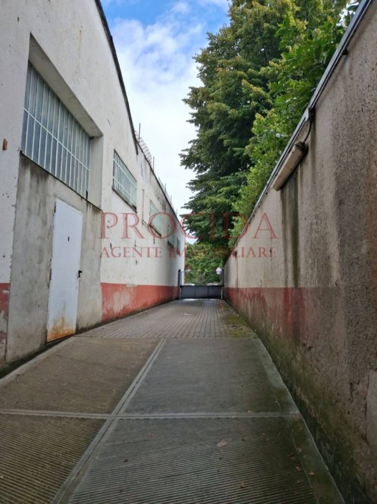 Garage in Milan, Italy 16m², Nr. 337647
