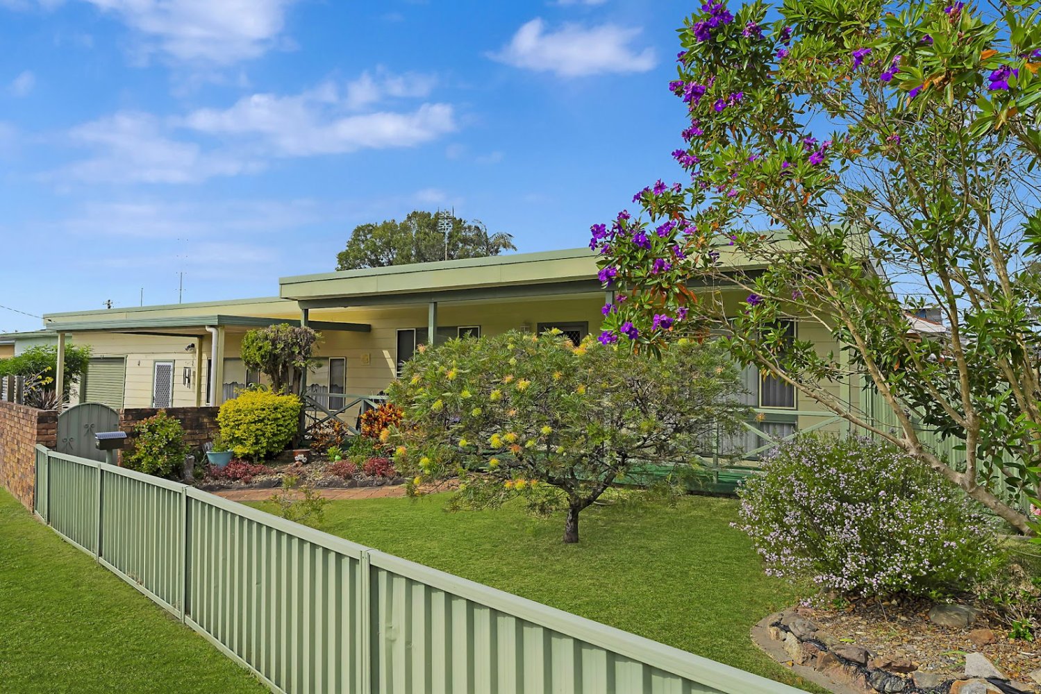 Дом с 3 спальнями в Halekulani, Австралия № 317