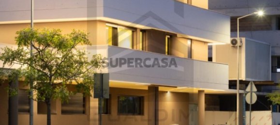 Квартира с 3 спальнями в Авейру, Португалия № 152488 46