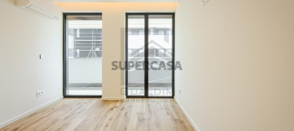 Квартира с 3 спальнями в Авейру, Португалия № 152488 38