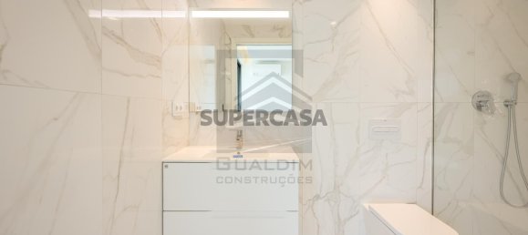 Квартира с 3 спальнями в Авейру, Португалия № 152488 21