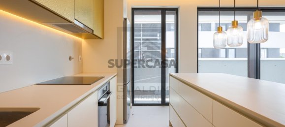 Квартира с 3 спальнями в Авейру, Португалия № 152488 31