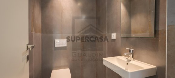 Квартира с 3 спальнями в Авейру, Португалия № 152488 41