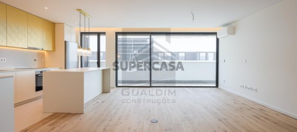 Квартира с 3 спальнями в Авейру, Португалия № 152488 33