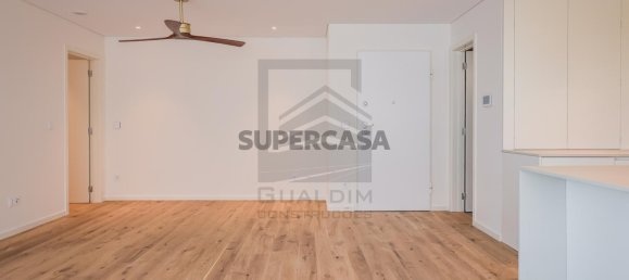 Квартира с 3 спальнями в Авейру, Португалия № 152488 35