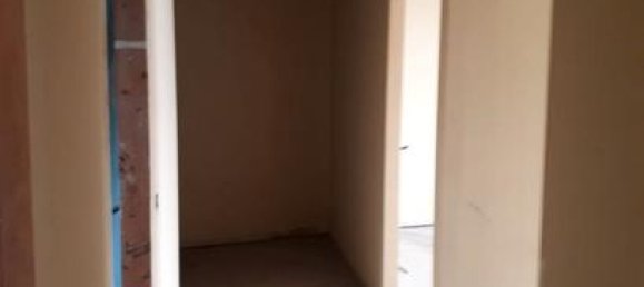 5 bedrooms House in Zaragoza, Spain No. 184979 3