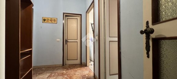 5غرفة شقة في Florence, Italy رقم 44991 28