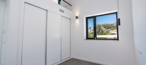 Villa de 3 dormitorios en Mijas, Spain No. 115937 3