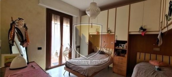 5 rooms Apartment in Sovicille, Italy No. 31982 4