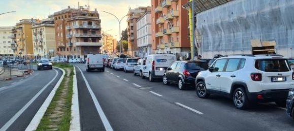 4 rooms Commercial property in Rome, Italy No. 65311 16