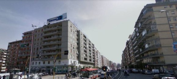 4 rooms Commercial property in Rome, Italy No. 65311 6