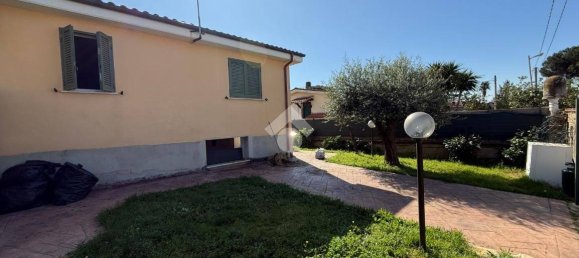 4 bedrooms Villa in Nettuno, Italy No. 193461 2
