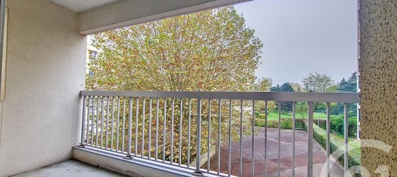 2 bedrooms Apartment in Chennevieres-sur-Marne, France No. 162609 3