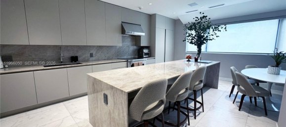 5 chambres duplex à vendre à Miami, Miami-Dade, Florida, USA № 614457 11