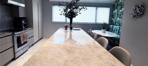 5 chambres duplex à vendre à Miami, Miami-Dade, Florida, USA № 614457 10