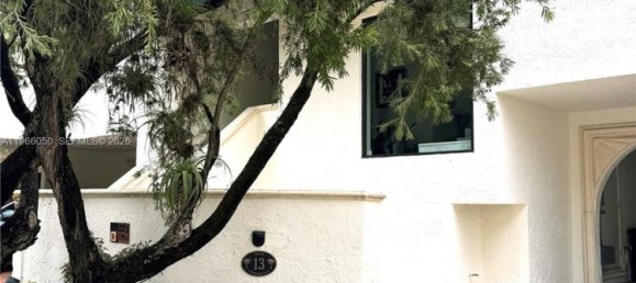 5 chambres duplex à vendre à Miami, Miami-Dade, Florida, USA № 614457 2
