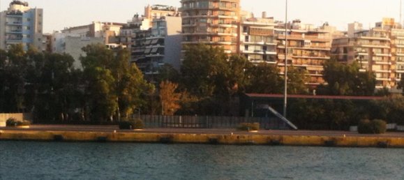  em Piraeus, Greece N.º 7727 7