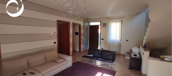 4 rooms House in Brembate di Sopra, Italy No. 5944 10