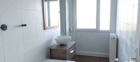 Apartamento de 3 dormitorios en Beauvais, France No. 42089 10