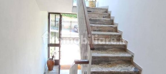 Apartamento de 2 dormitorios en Ranica, Italy No. 349223 48