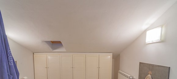 2-salle Appartement à Caraglio, Italy No. 24848 13