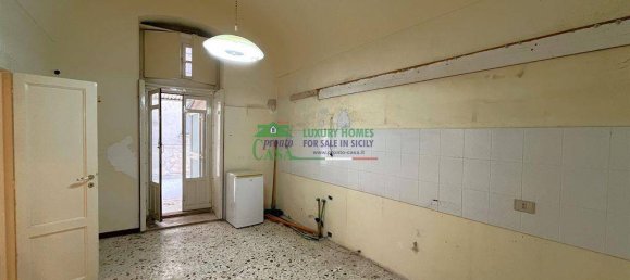 2 bedrooms House in Modica, Italy No. 45970 7