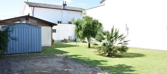 Casa de 5 habitaciónes en Cento, Italy No. 119455 22