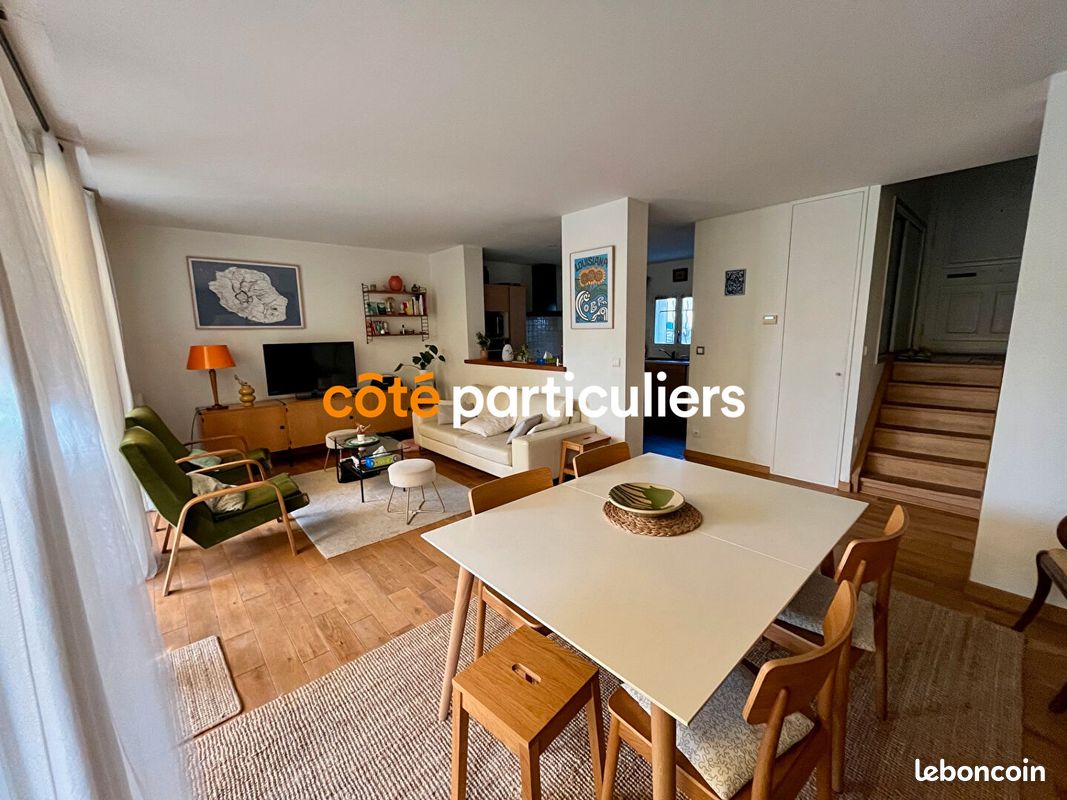 4 bedrooms Castles in Bordeaux, France No. 340726