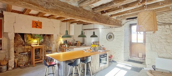 Casa de 3 dormitorios en Anche, France No. 46913 3