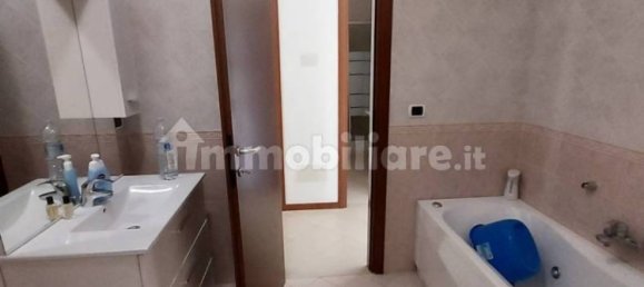 3 bedrooms Apartment in Rome, Italy No. 194793 18