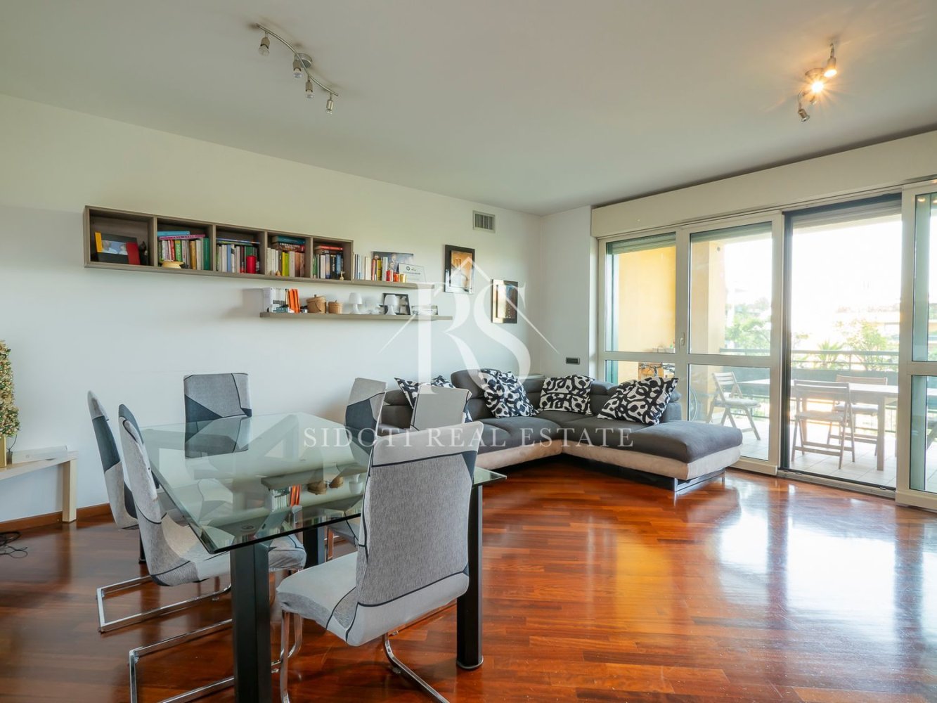 4-Zimmer Wohnung in Pioltello, Italy, Nr. 2584