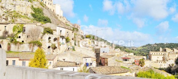 3 Schlafzimmer Haus in Ragusa, Italy, Nr. 220560 20