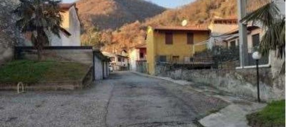 Квартира с 3 комнатами в Кувельо, Италия № 287756 2