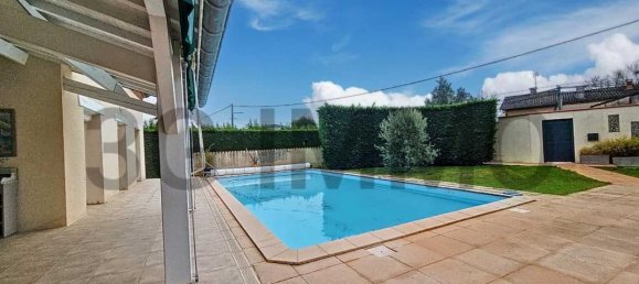 5 bedrooms Villa in Bouloc, France No. 203970 2