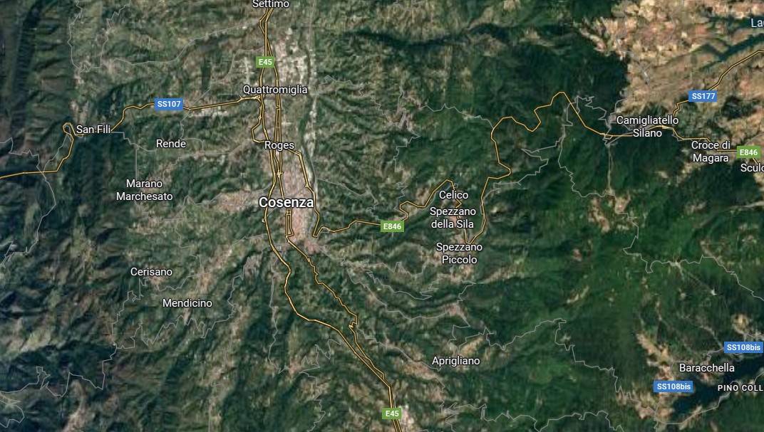 Edifício em Mendicino, Italy 487127 m² N.º 289191