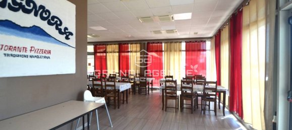 1غرفة عقار تجاري في Parma, Italy رقم 315795 5