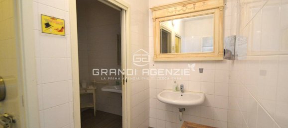 1غرفة عقار تجاري في Parma, Italy رقم 315795 20