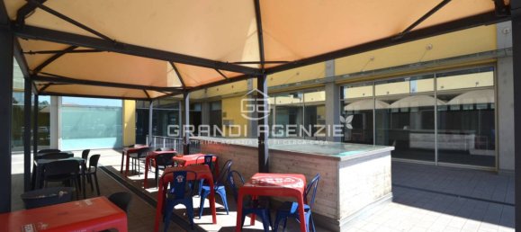 1غرفة عقار تجاري في Parma, Italy رقم 315795 24