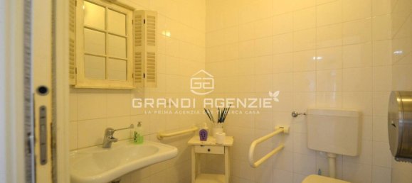 1غرفة عقار تجاري في Parma, Italy رقم 315795 18