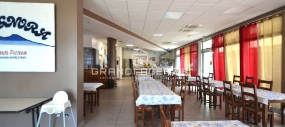 1غرفة عقار تجاري في Parma, Italy رقم 315795 8