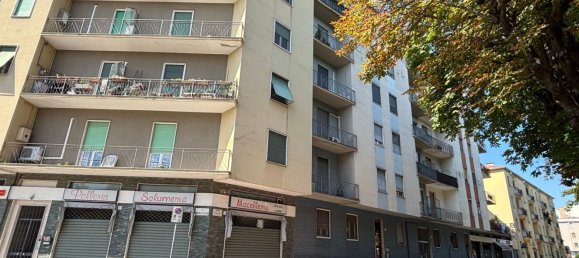 3 rooms Apartment in Vercelli, Italy No. 300817 19