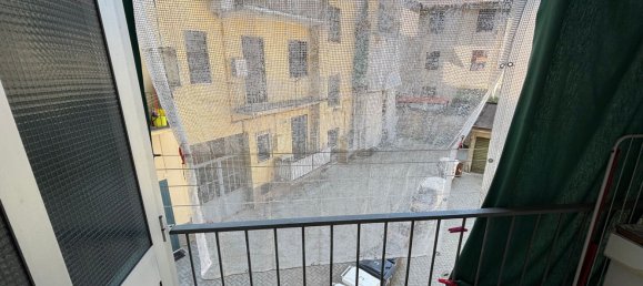 3 rooms Apartment in Vercelli, Italy No. 300817 12