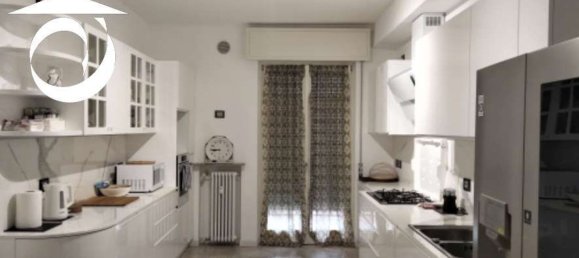 Apartamento de 3 divisões em Bergamo, Italy N.º 3446 4